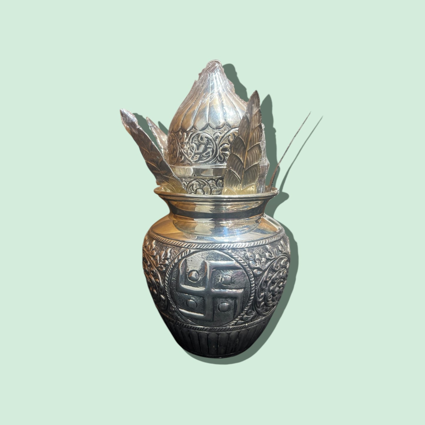 ANTIQUE FANFY CHEMBU