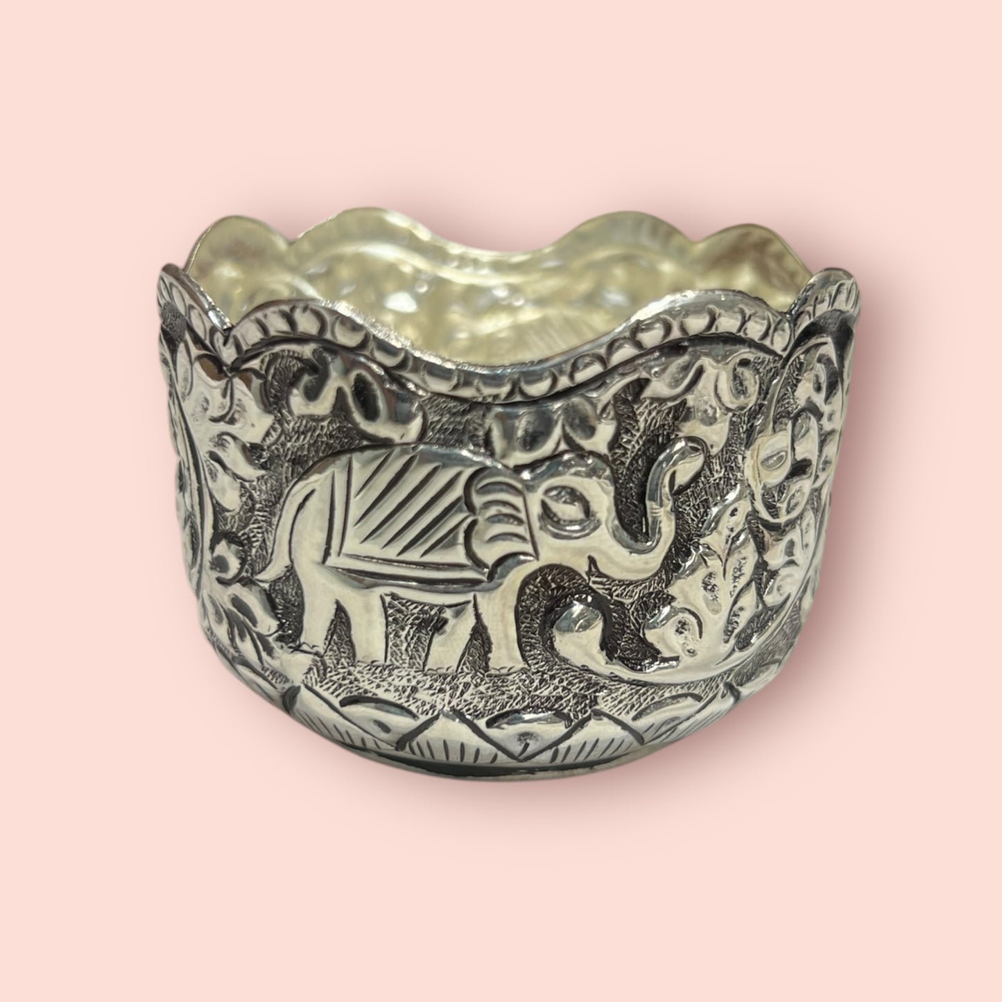 ANTIQUE BOWL (R)
