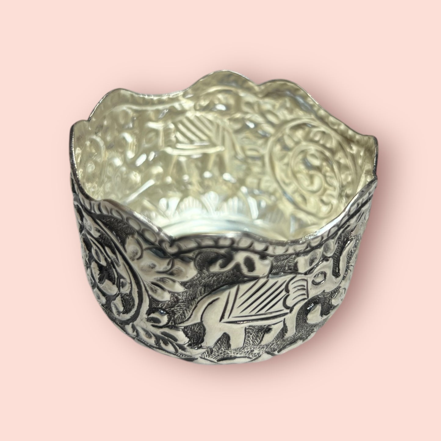 ANTIQUE BOWL (R)