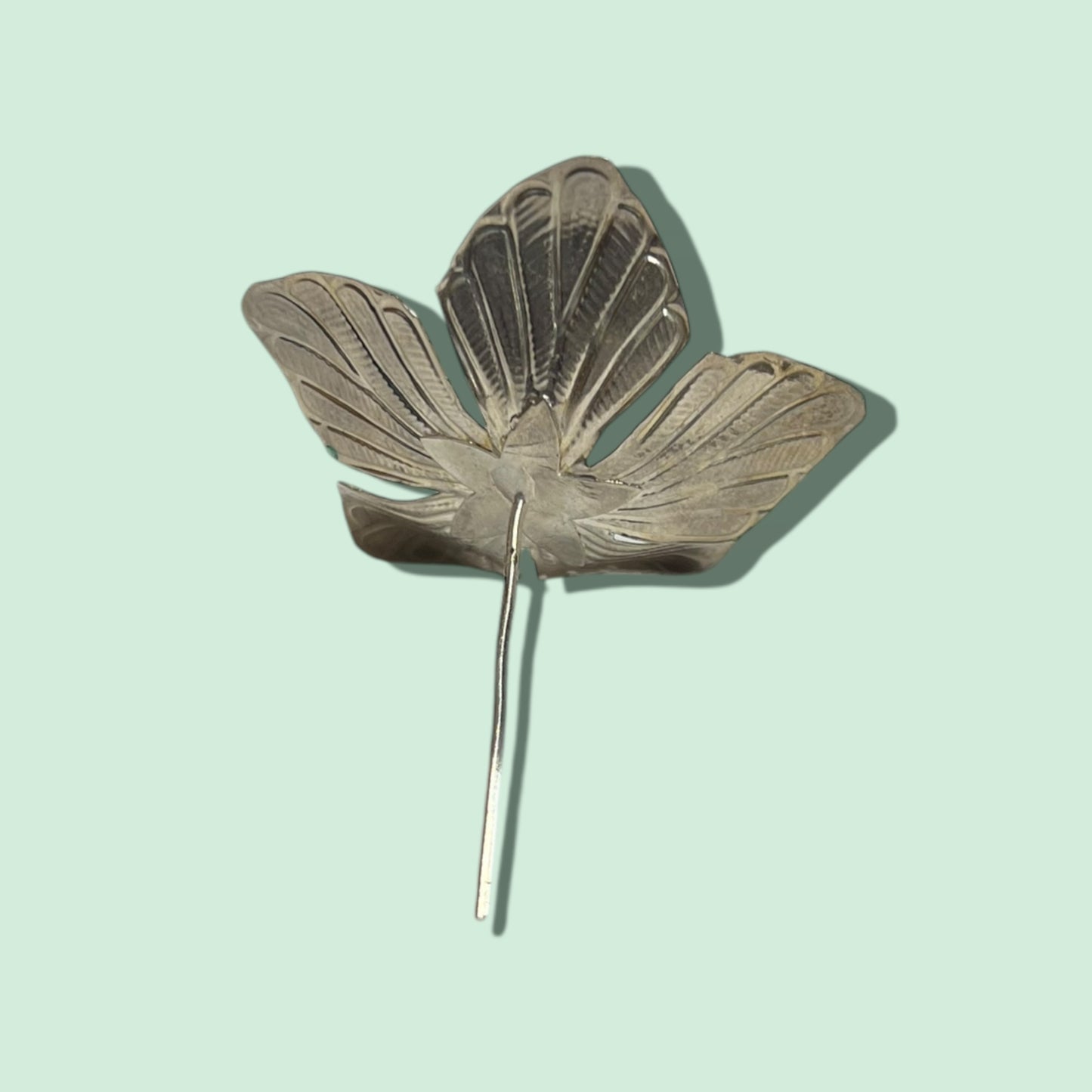 SILVER ENAMEL FLOWER
