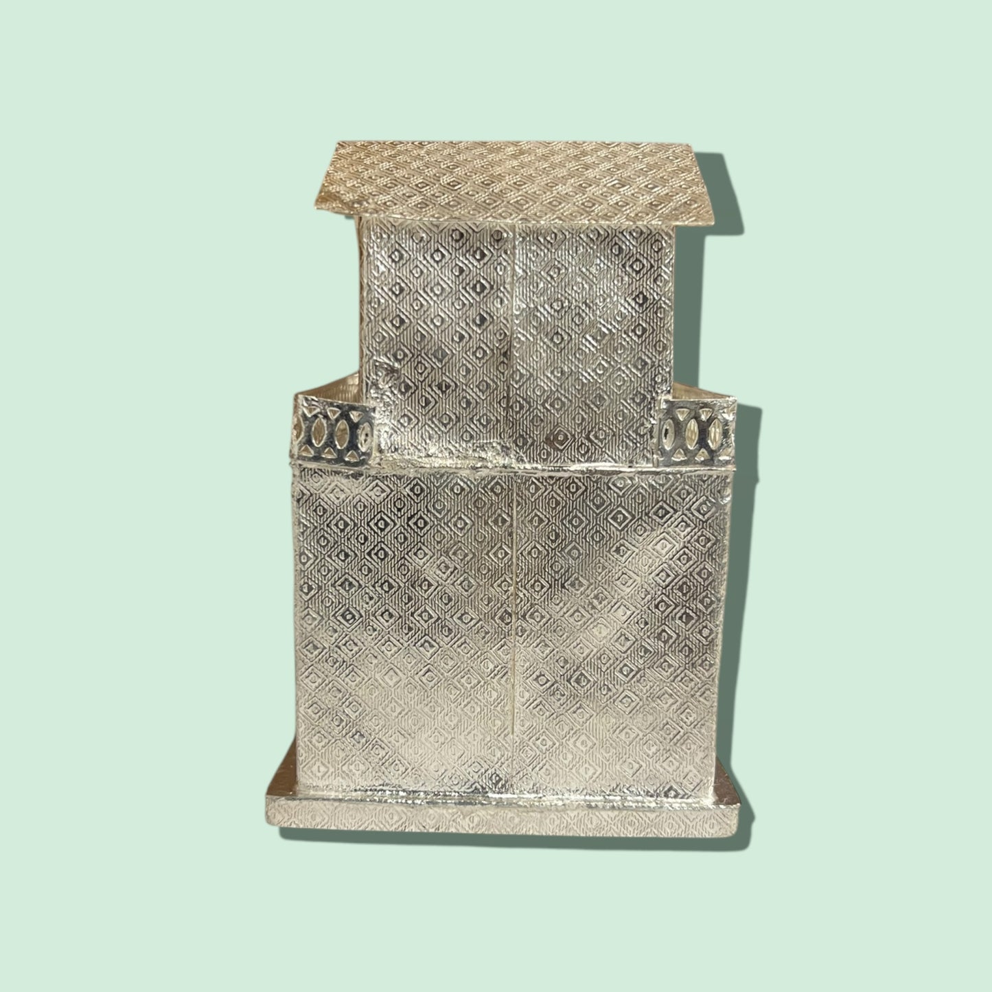 SILVER HOUSE