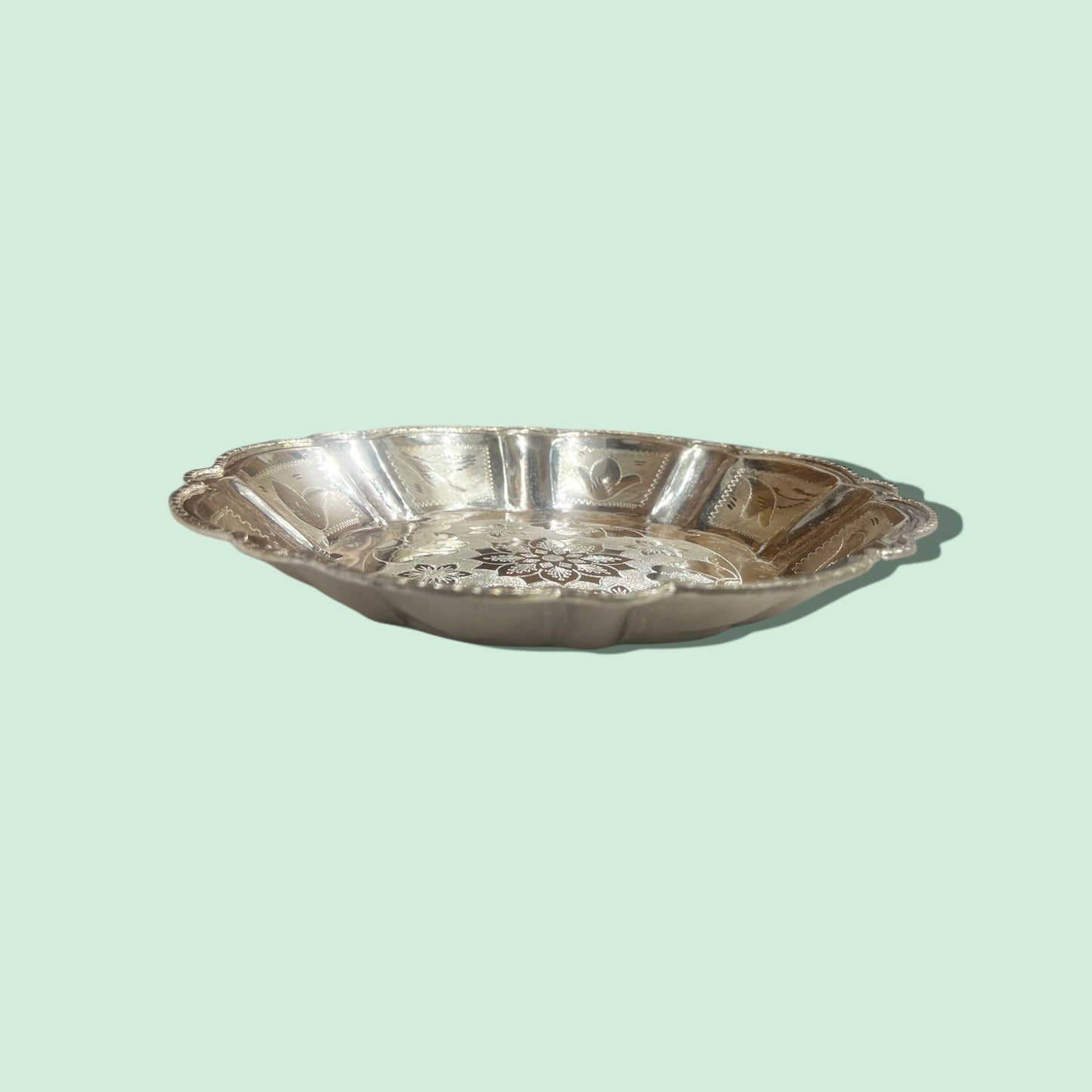 SILVER TAMBULAM PLATE