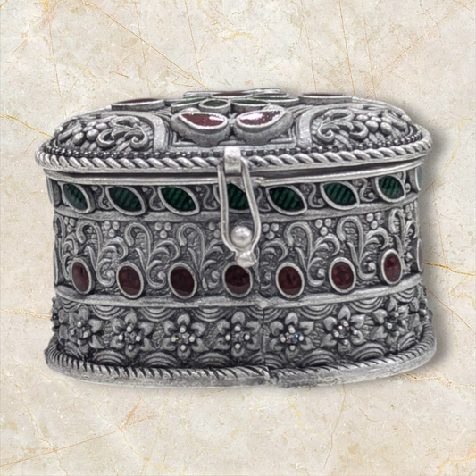 Emerald Antique Stone Kumkum Bharani