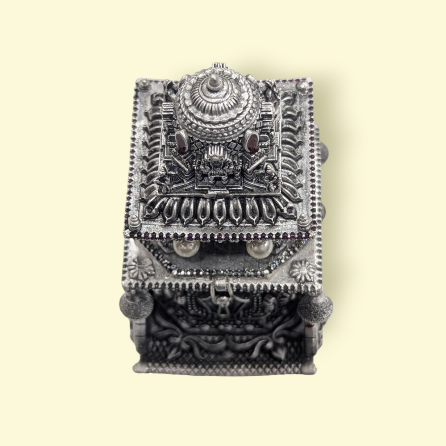 Emerald Antique Stone Kumkum Bharani