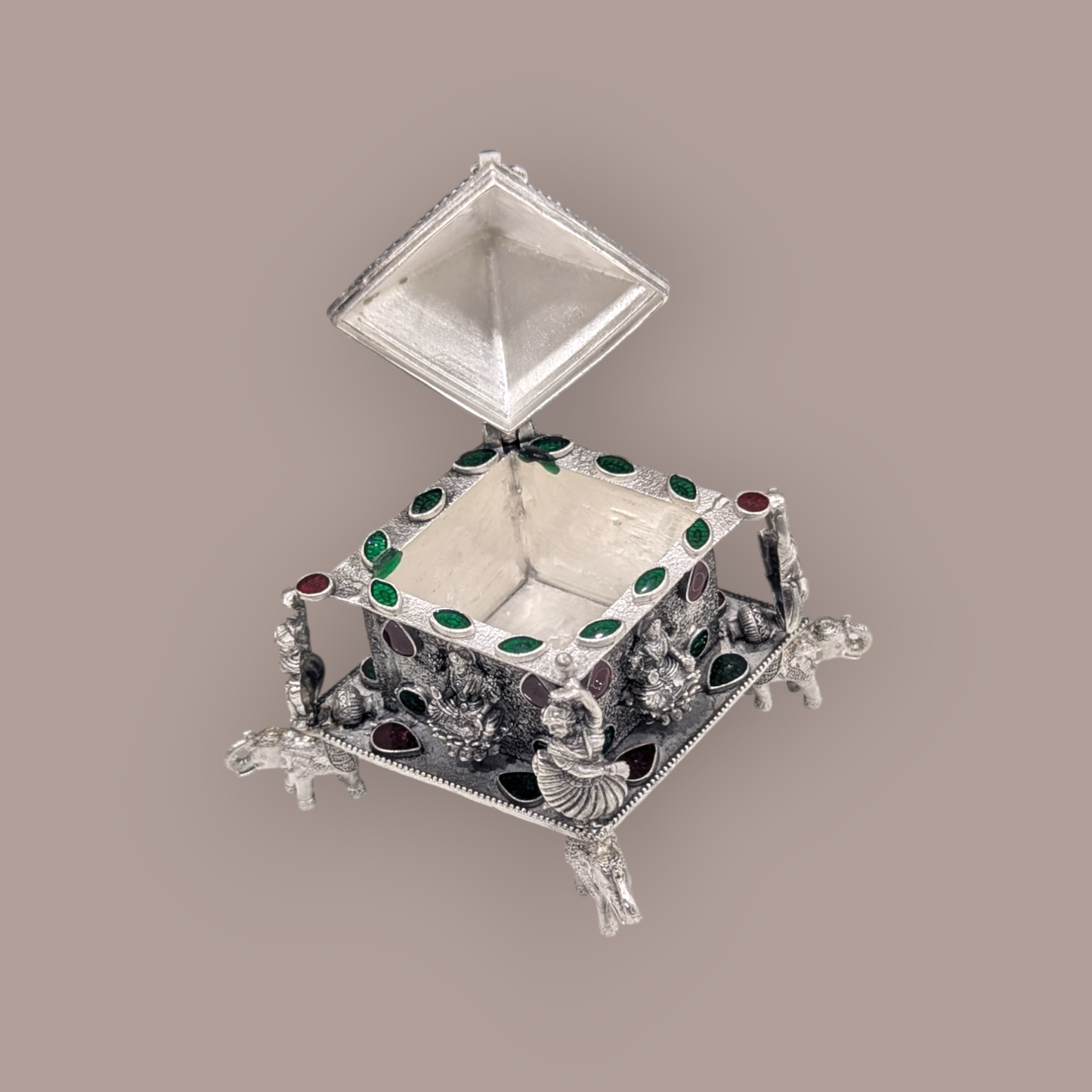 Emerald Antique ENA Kumkum Bharani