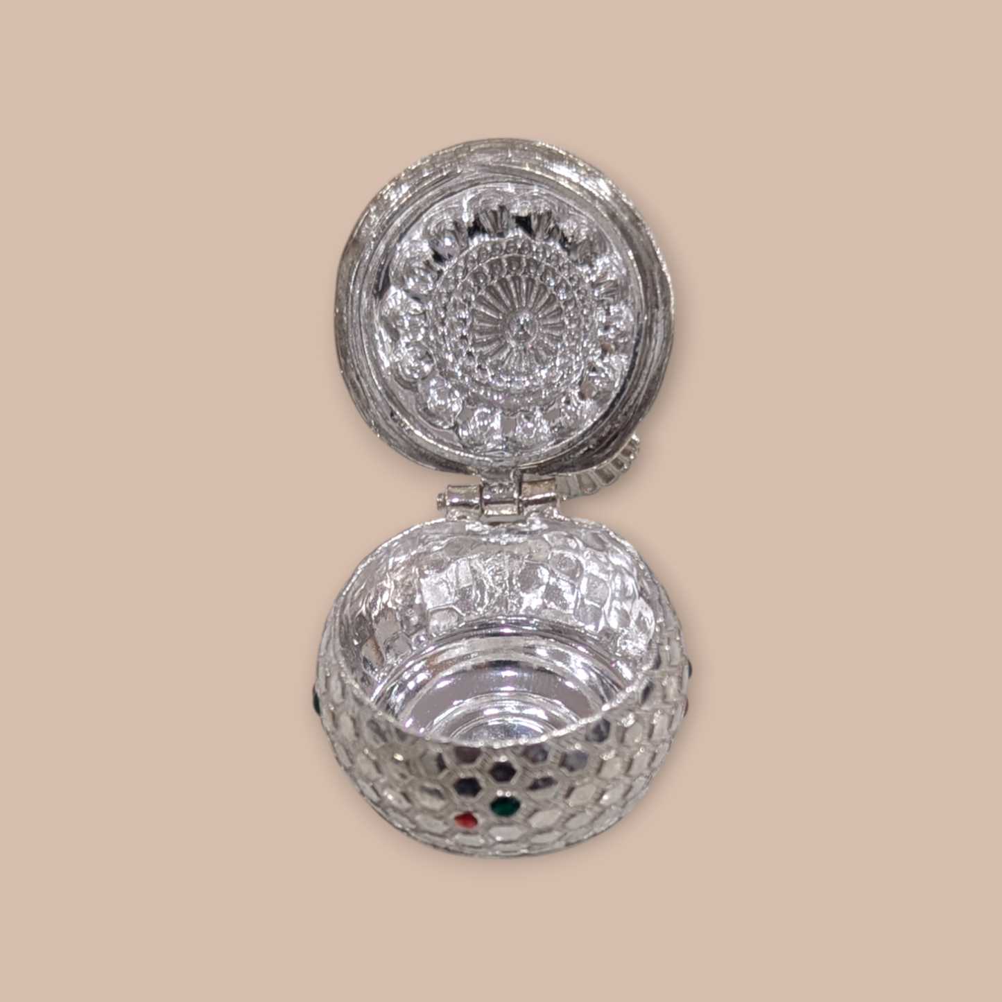 Silver Kumkumbarni