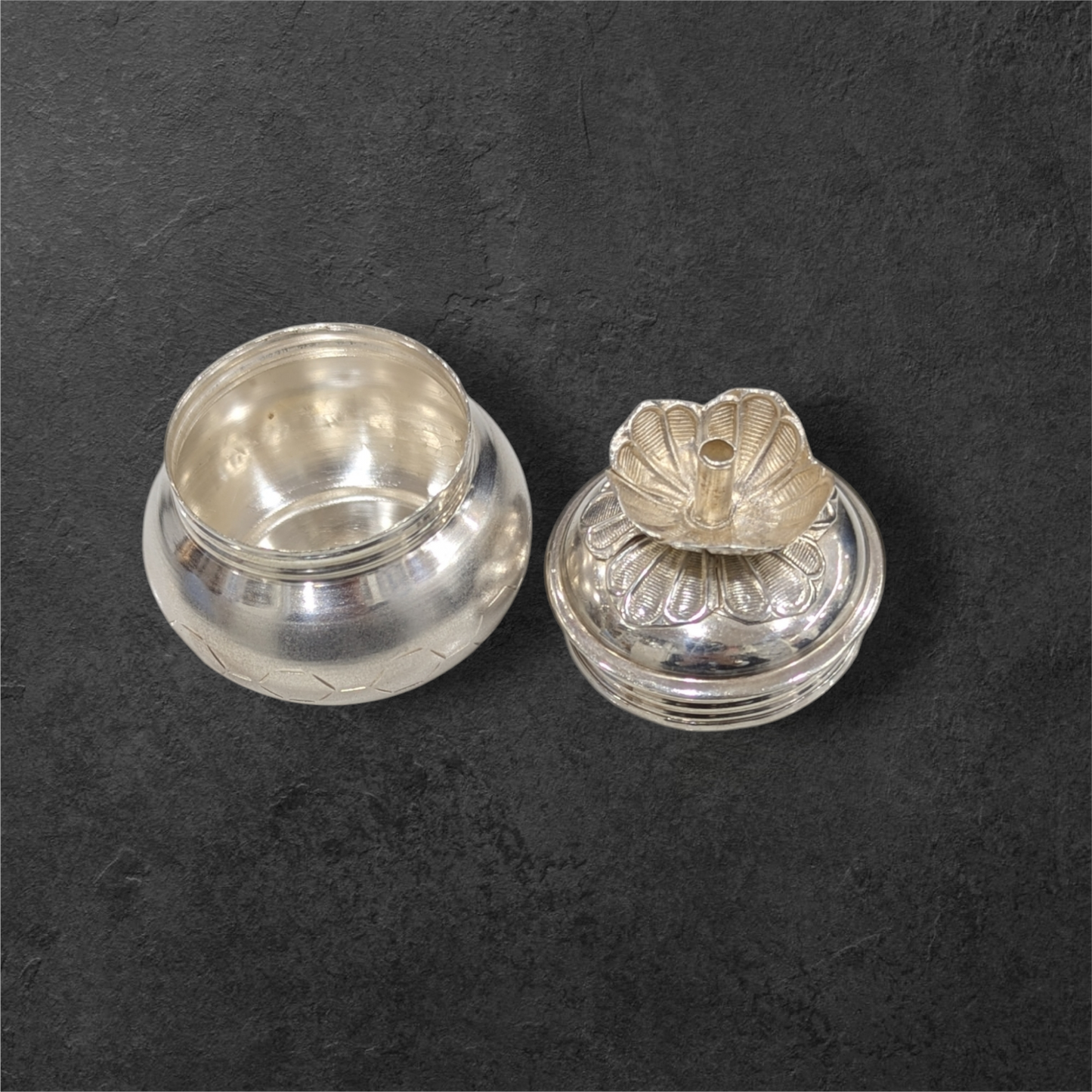 Silver Kumbha Aarthi