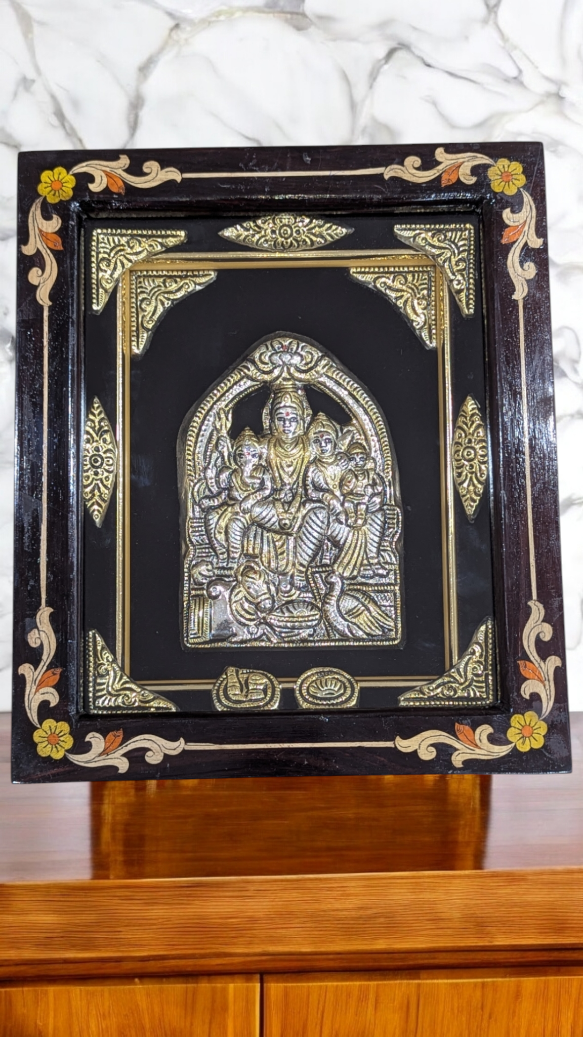 Silver Shiv Parivaar Rosewood Frame