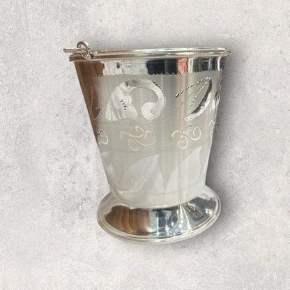 Design engraved bucket