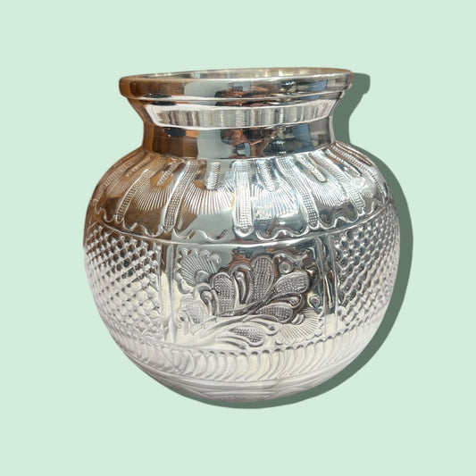 NAKSHI round bindi