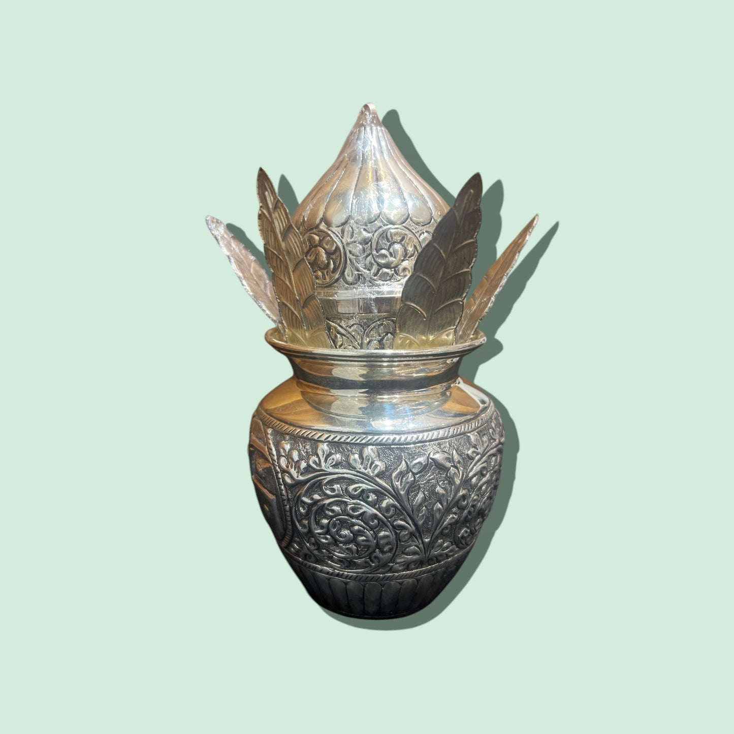 ANTIQUE FANFY CHEMBU