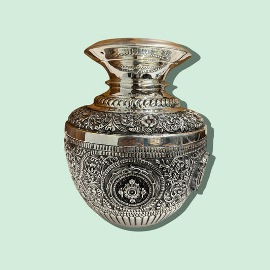 92.5 ANTIQUE SHANKU CHAKRA NAMAM BINDI