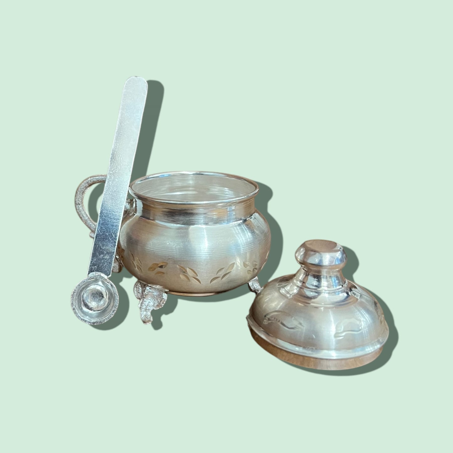 ELEPHANT LEGS GHEE POT