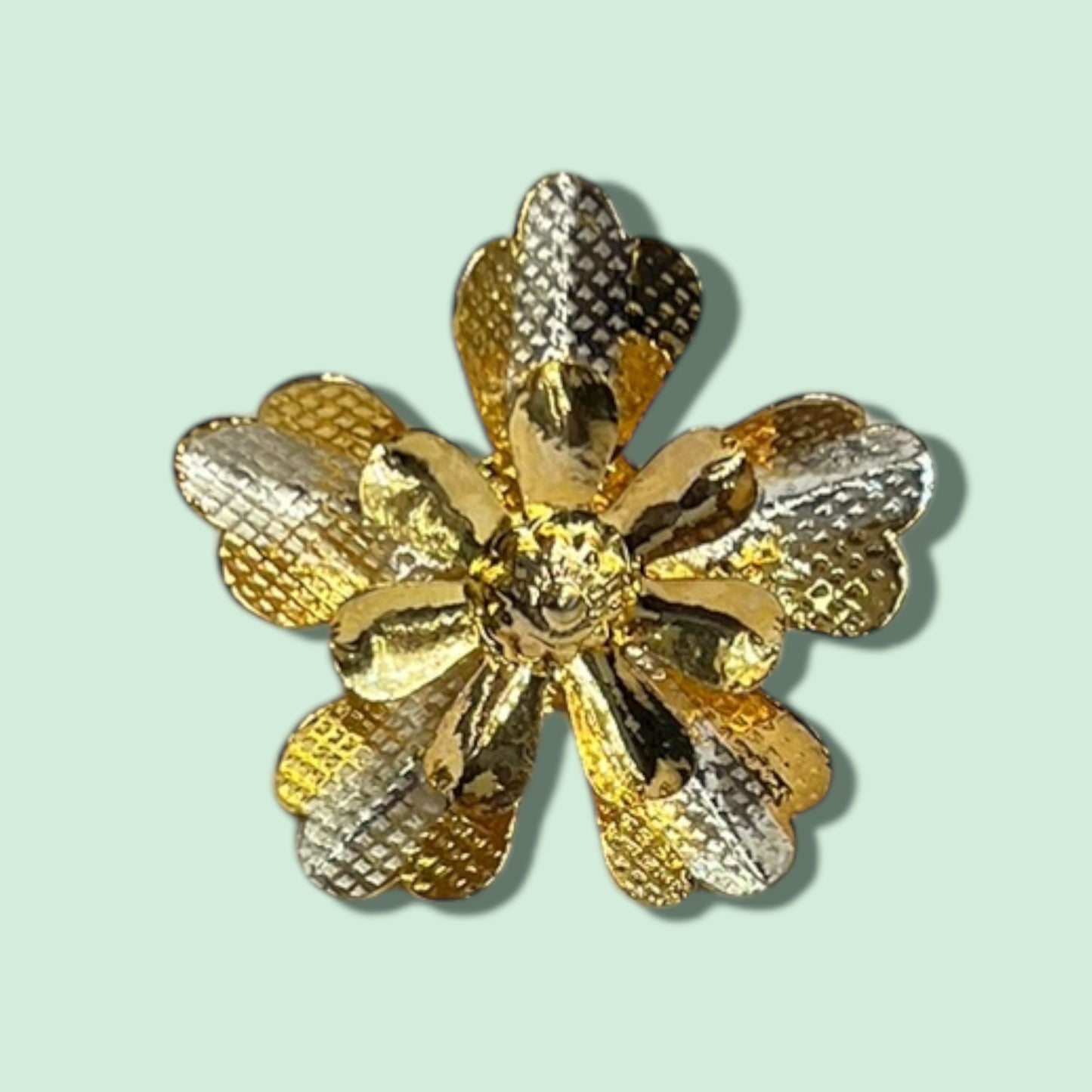 GOLD POLISH FLOWER