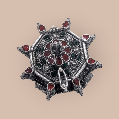 Emerald Antique ENT Kumkum Bharani