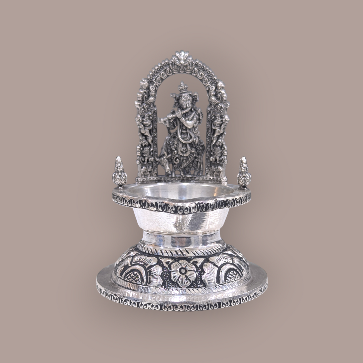 92.5 Antique Krishna Kamakshi Diya