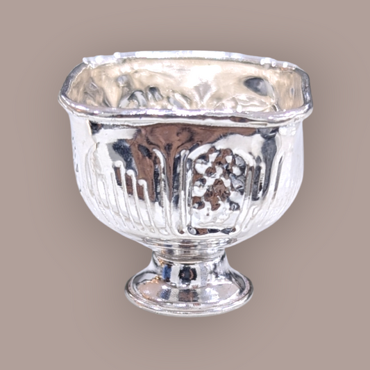 Silver V-Cup